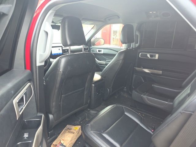 Used 2023 Ford Explorer XLT w/ Equipment Group 202A image 8