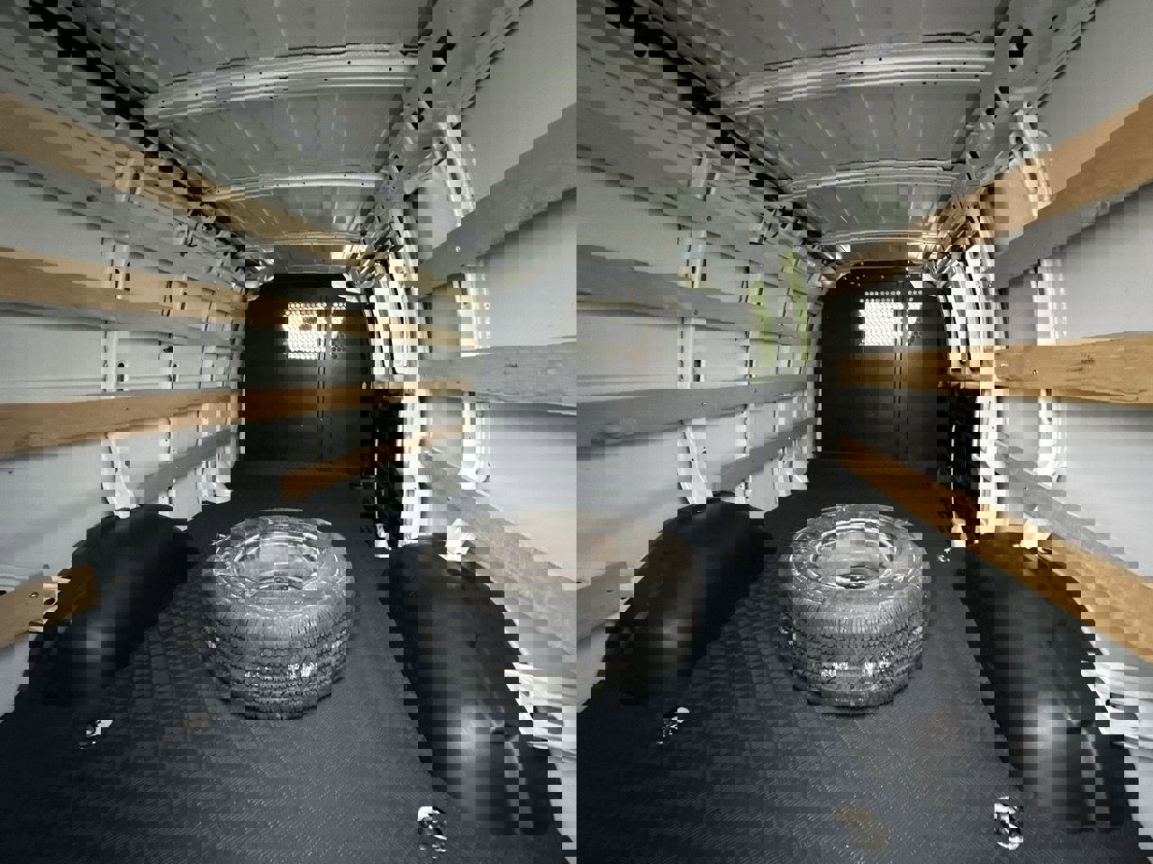 Used 2024 GMC Savana 2500 w/ Driver Convenience Package image 23