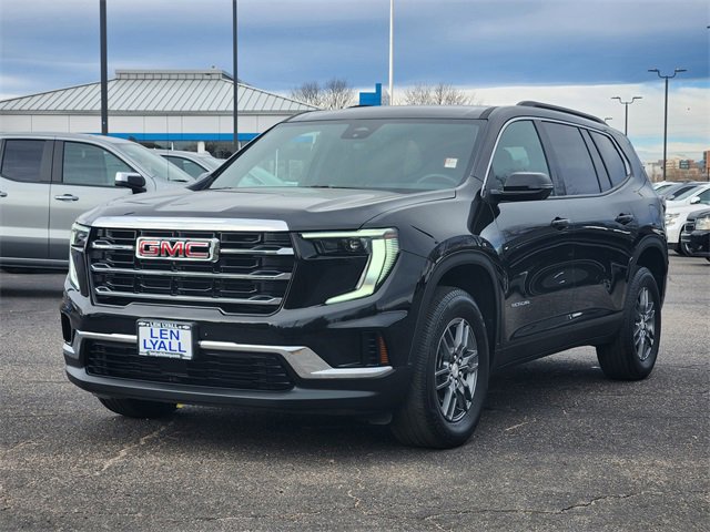 Used 2025 GMC Acadia Elevation image 4