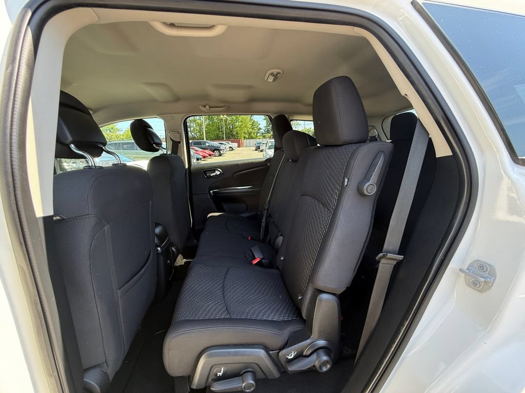 Used 2018 Dodge Journey SE w/ Blacktop Package FWD image 23