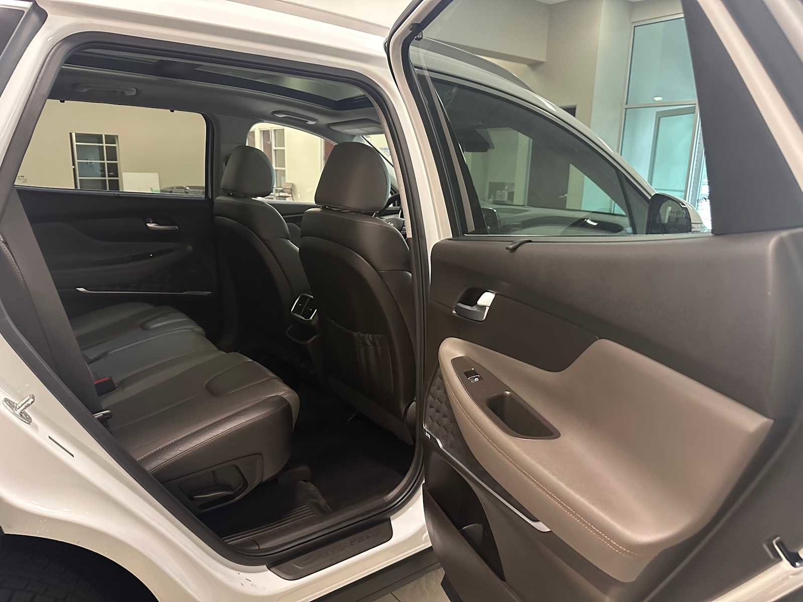 Used 2020 Hyundai Santa Fe SEL AWD/4WD image 26