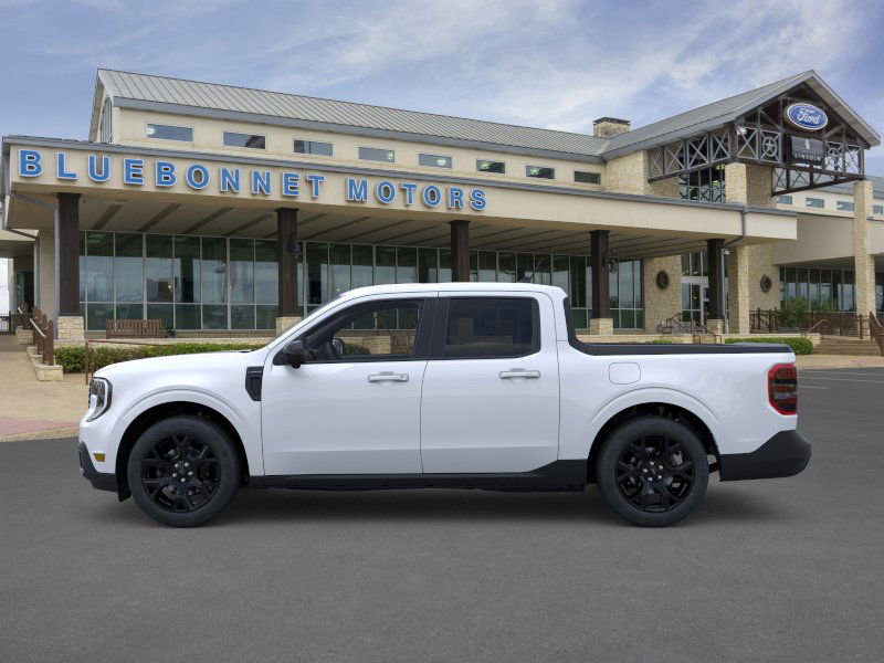 New 2025 Ford Maverick Lariat w/ Black Appearance Package image 3