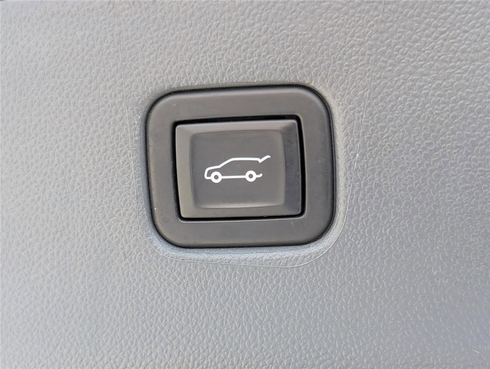 Used 2021 Chevrolet Blazer LT AWD/4WD image 14