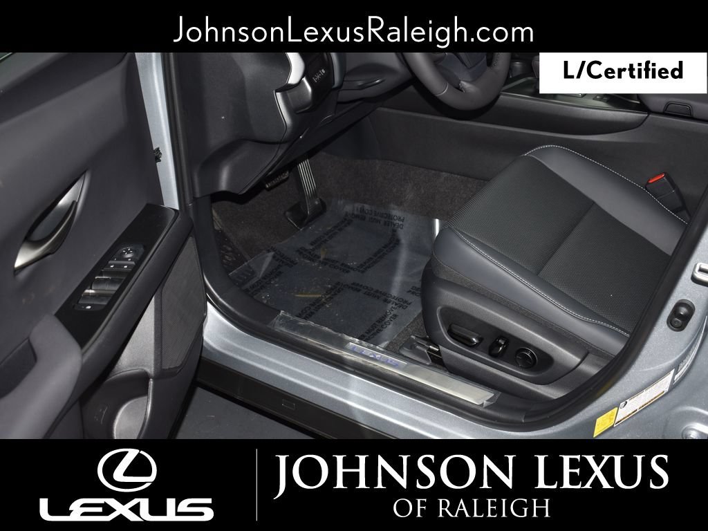 Certified 2025 Lexus UX 300h FWD image 11