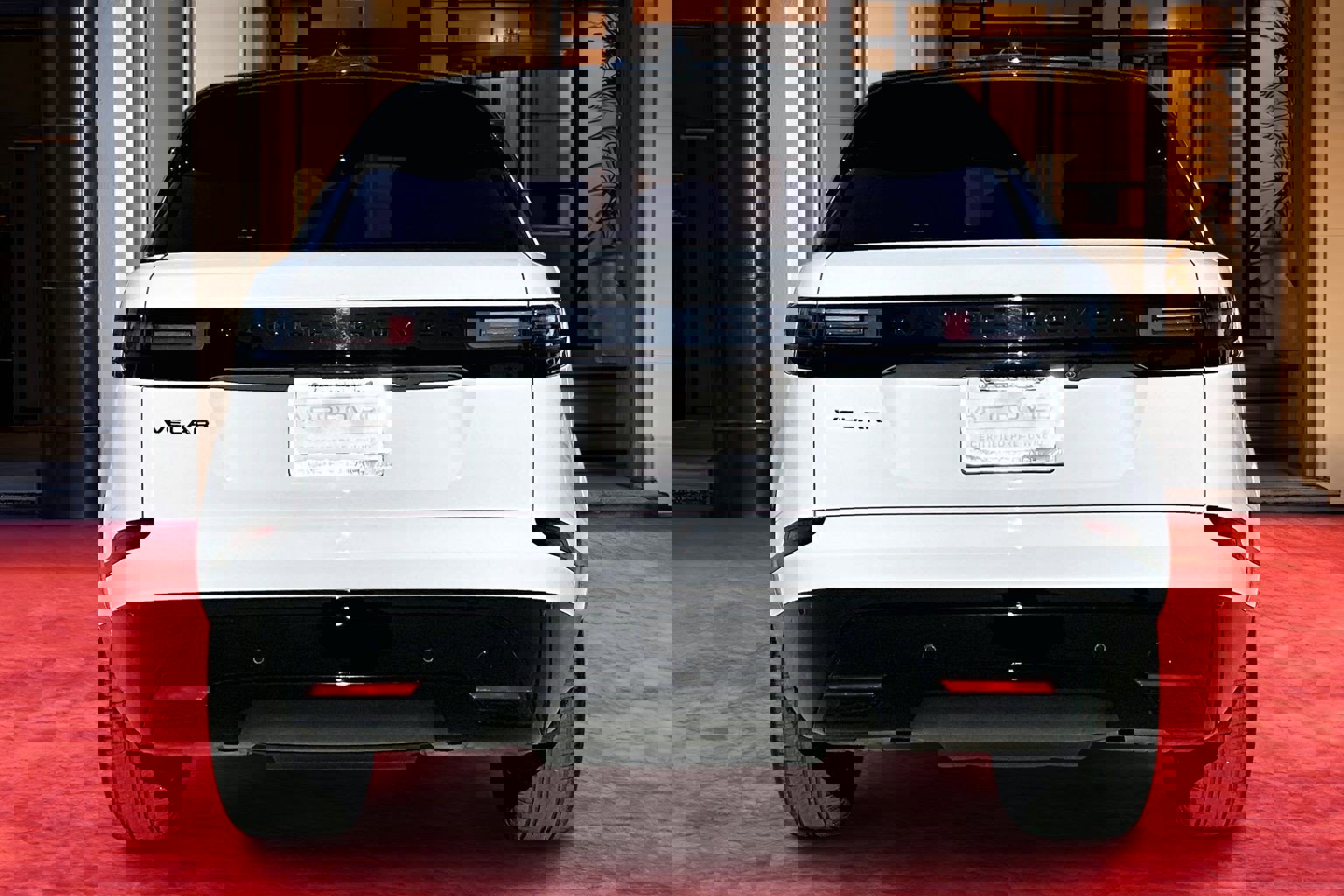 Used 2025 Land Rover Range Rover Velar Dynamic SE image 3