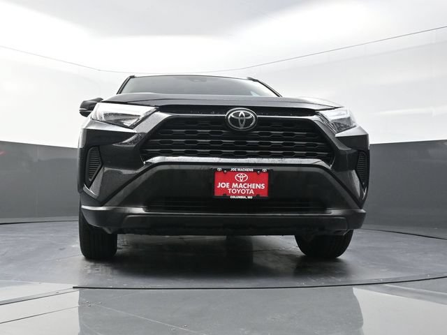 Used 2024 Toyota RAV4 XLE FWD image 31