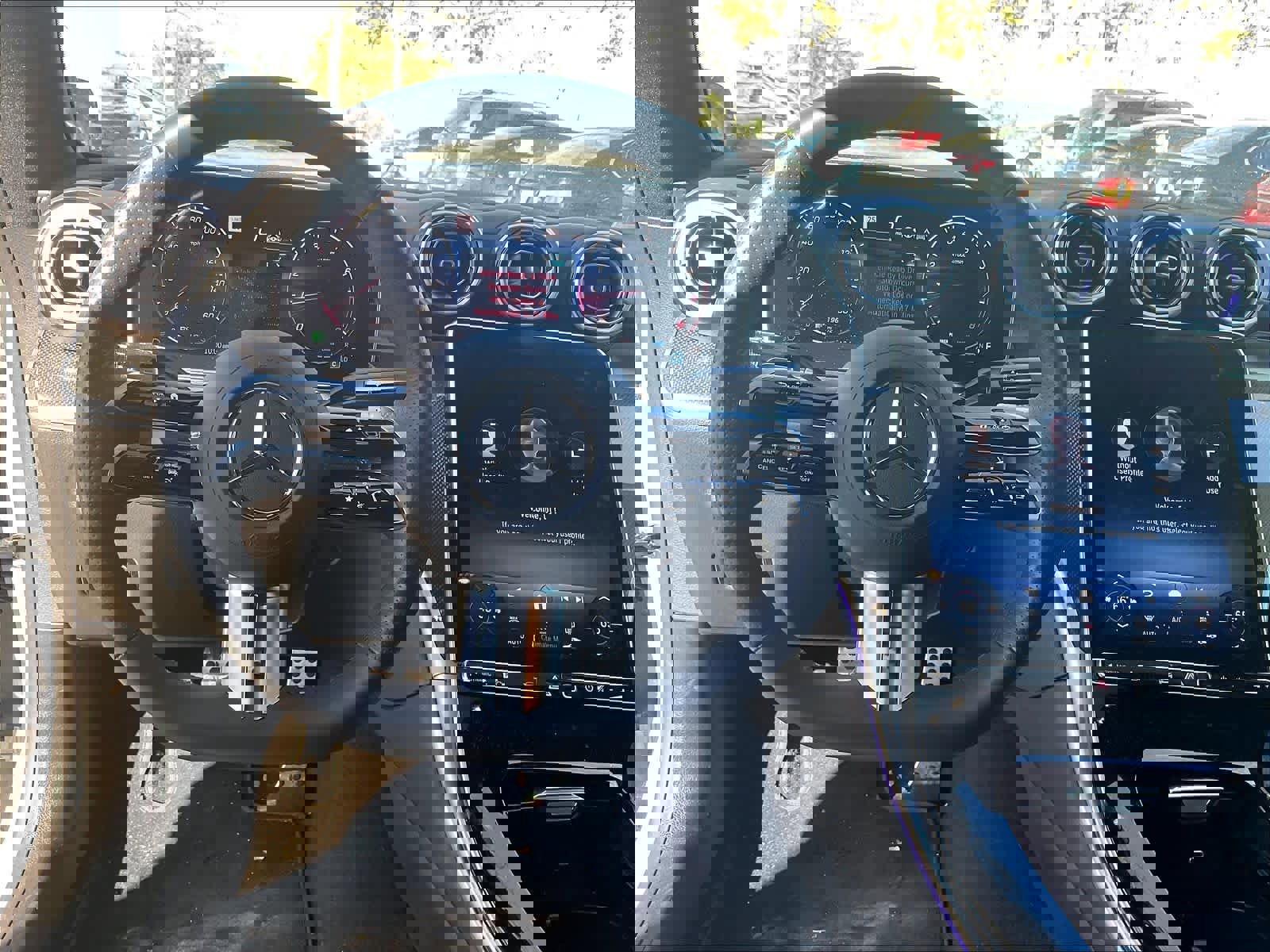 Used 2024 Mercedes-Benz CLE 300 4MATIC Coupe image 8