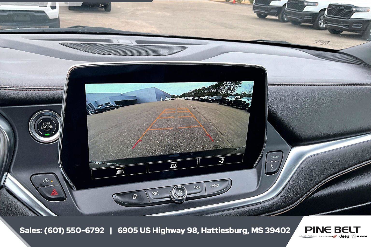 Used 2025 Chevrolet Blazer Premier w/ Enhanced Convenience Package AWD/4WD image 15