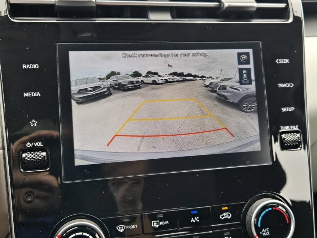 Certified 2024 Hyundai Tucson SE FWD image 19