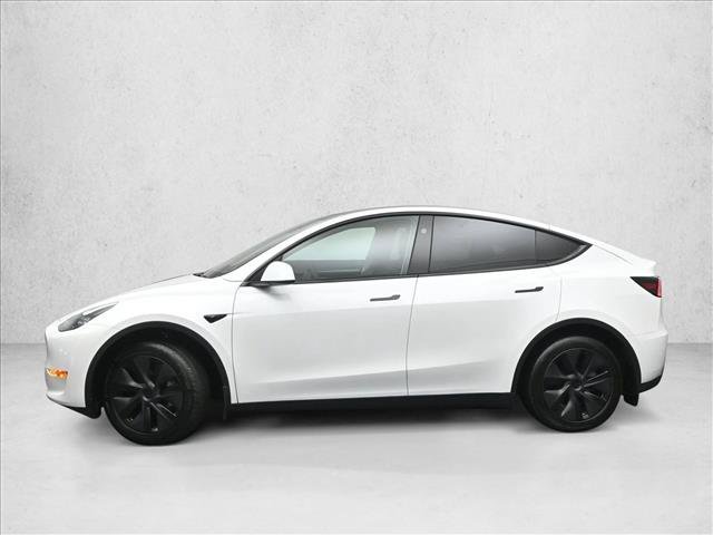 Used 2025 Tesla Model Y Long Range RWD image 7