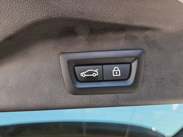 Used 2023 BMW X7 xDrive40i image 25