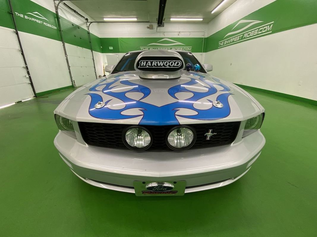 Used 2007 Ford Mustang GT Premium image 2