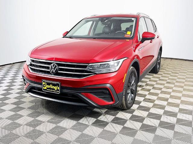 Used 2022 Volkswagen Tiguan SE image 3