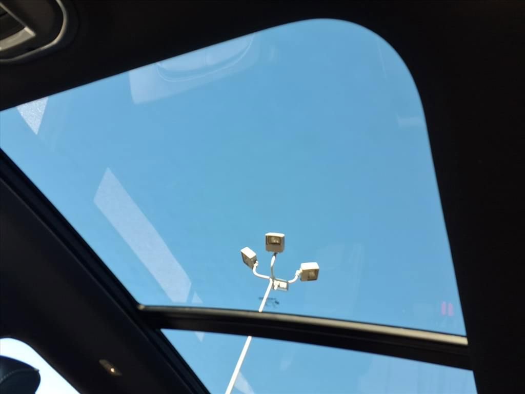 New 2025 Jeep Grand Cherokee L Limited image 16