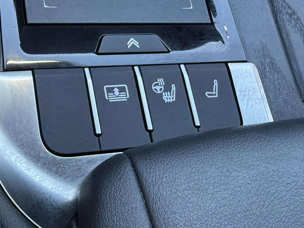 Used 2021 Lexus LS 500 AWD image 25