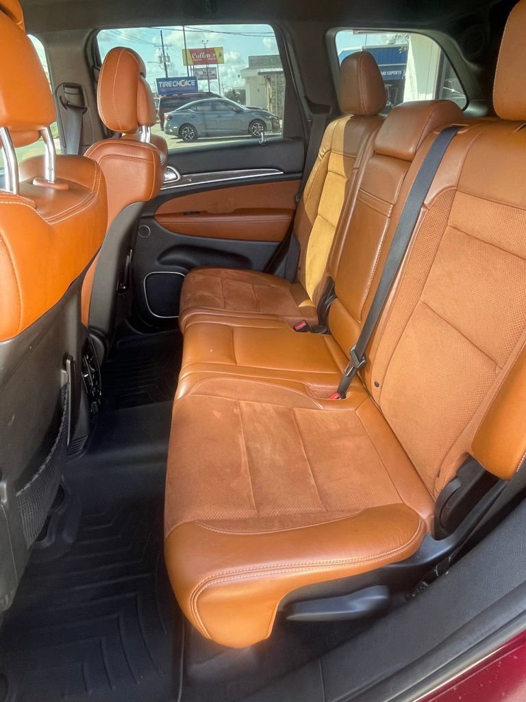 Used 2017 Jeep Grand Cherokee SRT image 10