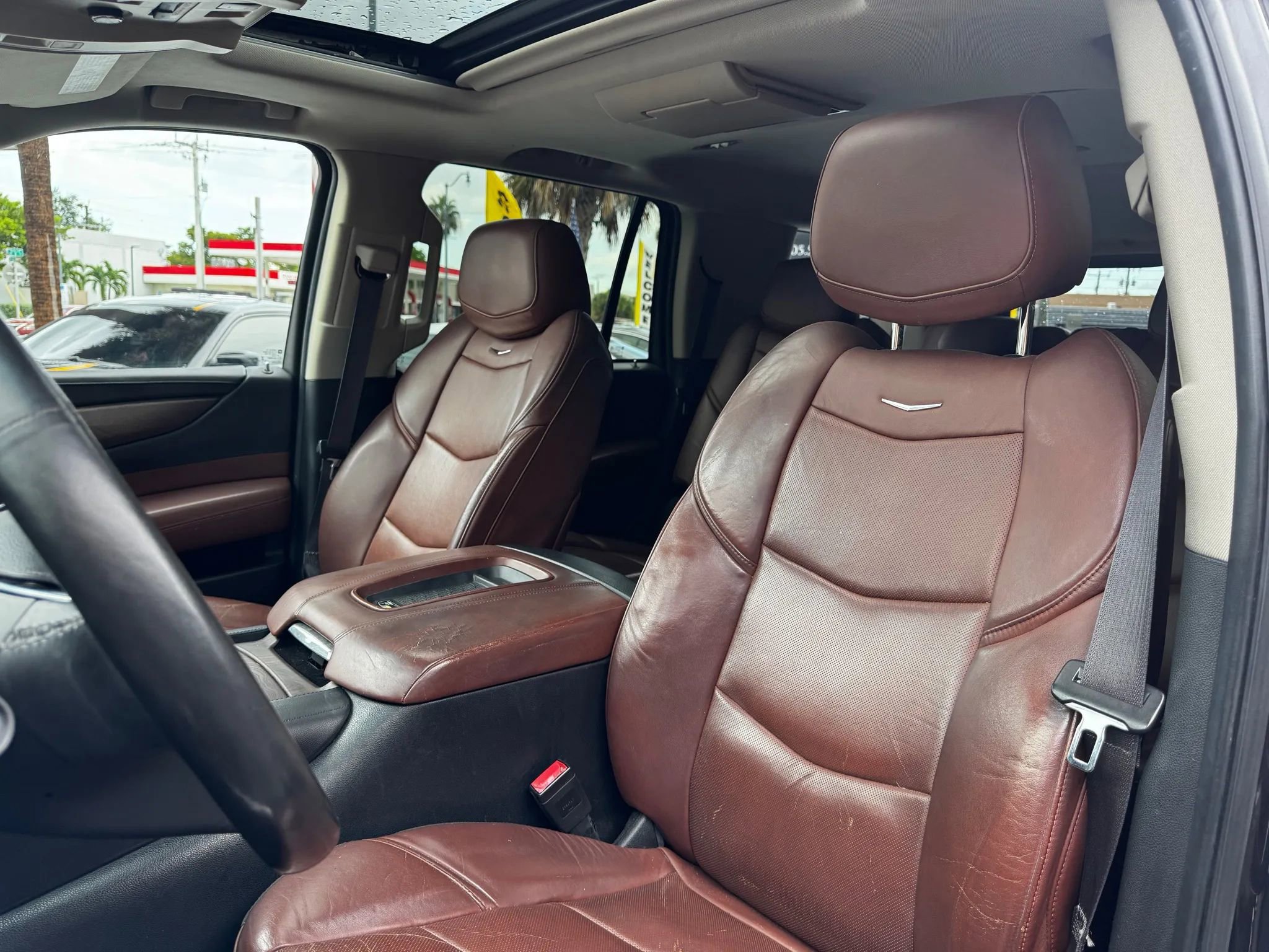 Used 2015 Cadillac Escalade Premium RWD image 13