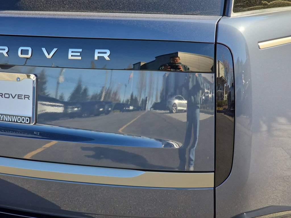 New 2026 Land Rover Range Rover SE image 36