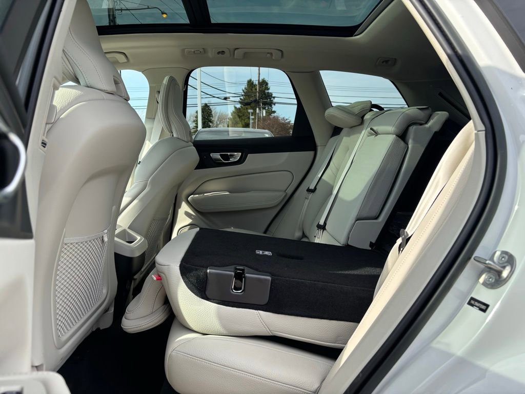 Used 2023 Volvo XC60 B5 Plus w/ Climate Package AWD/4WD image 20