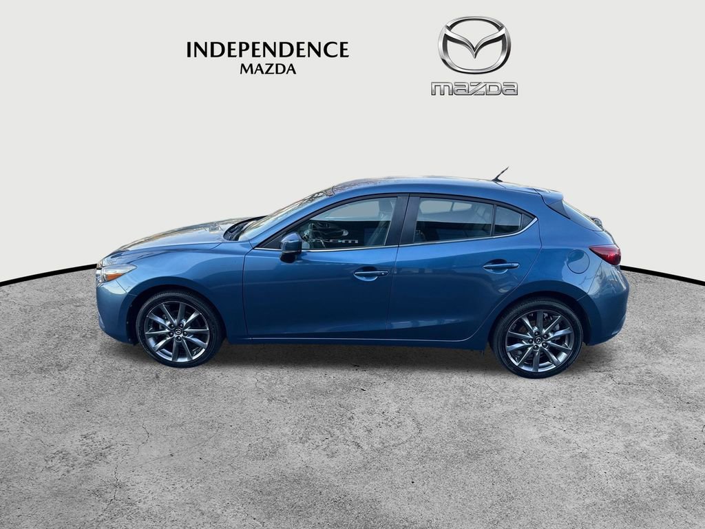 Used 2018 MAZDA MAZDA3 Touring image 6