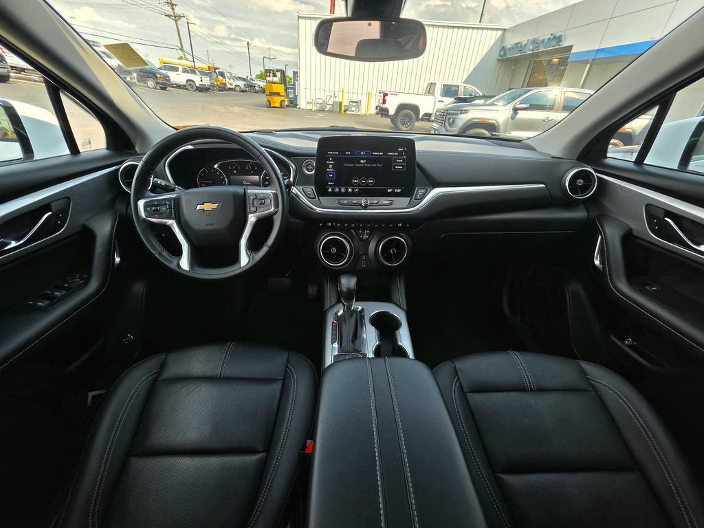 Used 2023 Chevrolet Blazer LT AWD/4WD image 15