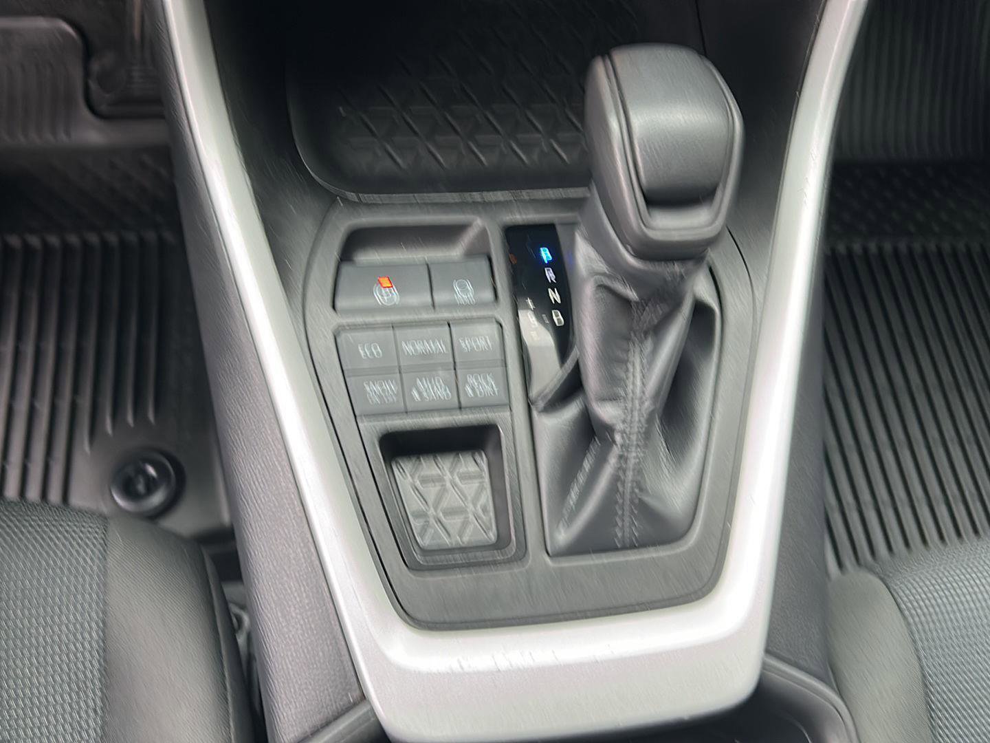 Certified 2023 Toyota RAV4 LE image 20