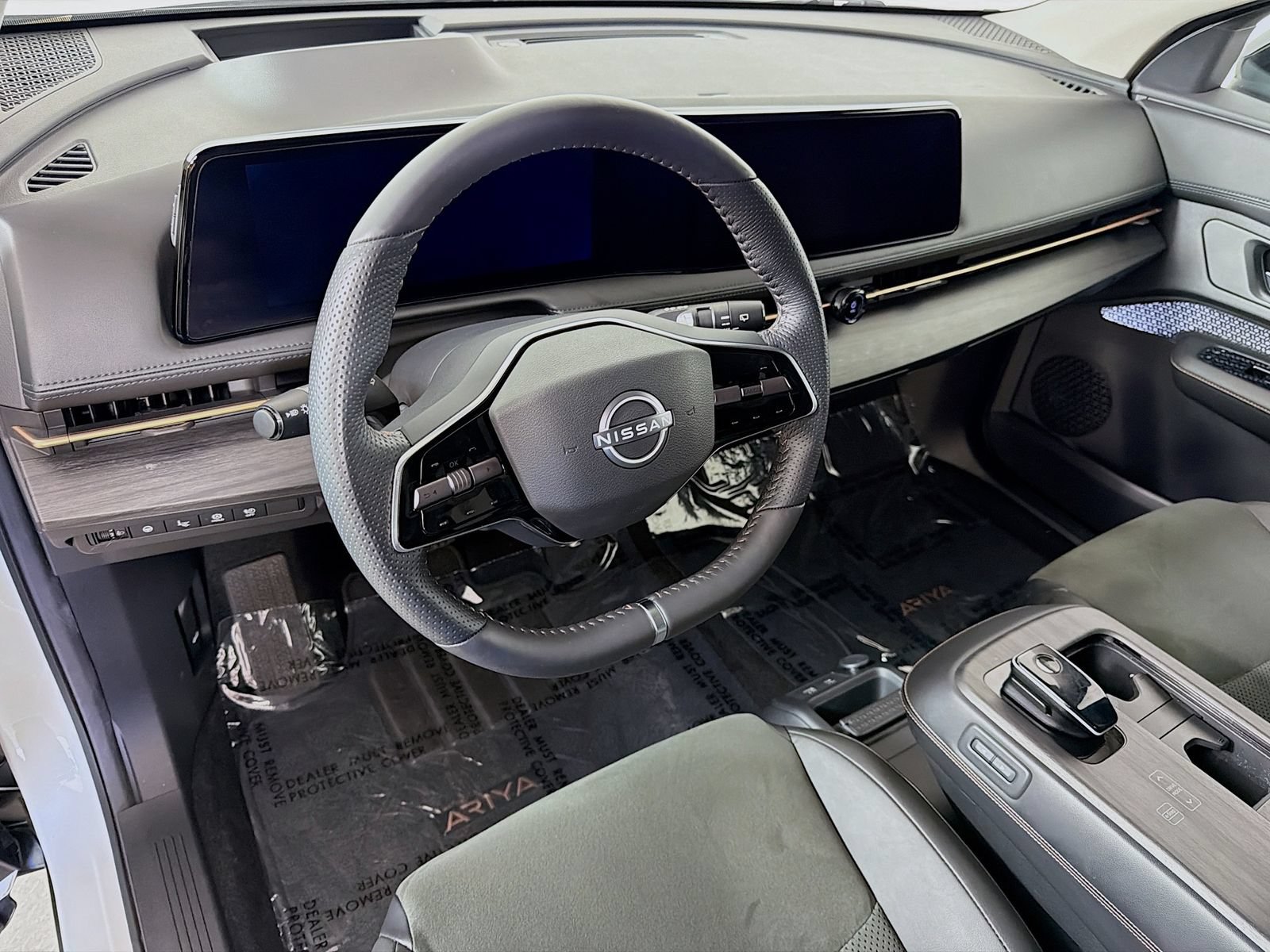 Used 2023 Nissan Ariya FWD image 9