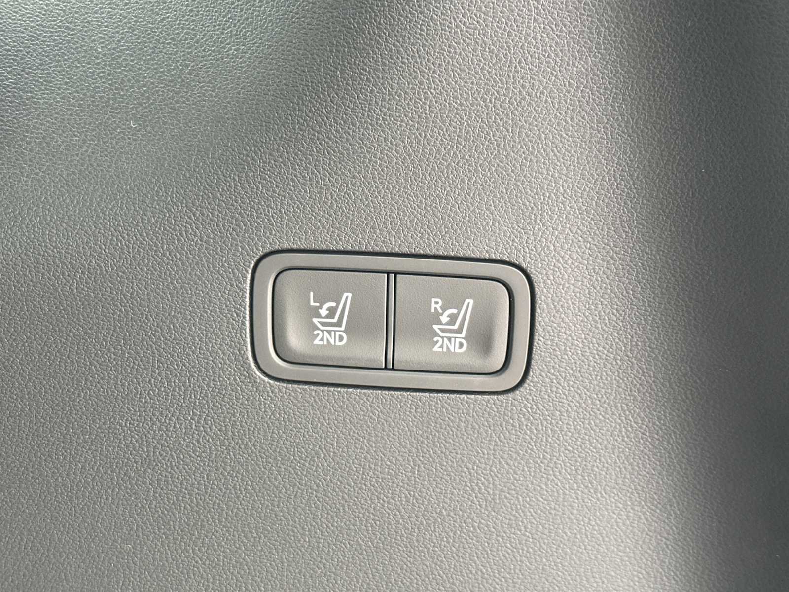 New 2026 Hyundai Santa Fe SEL FWD image 23