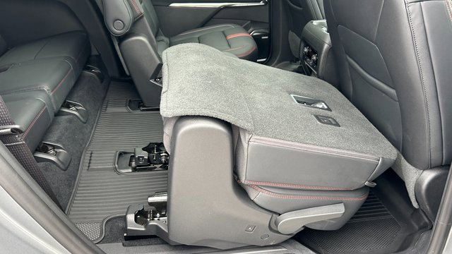 Certified 2024 Chevrolet Traverse RS w/ LPO, Floor Liner Package image 56