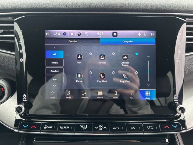 Certified 2024 Jeep Wagoneer Series II image 55