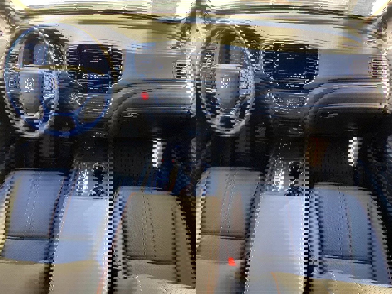 Used 2025 Honda Ridgeline TrailSport image 15