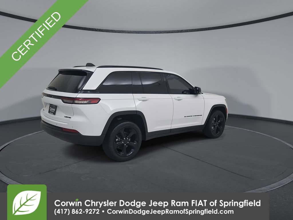 Certified 2023 Jeep Grand Cherokee Limited w/ Black Appearance Package image 15