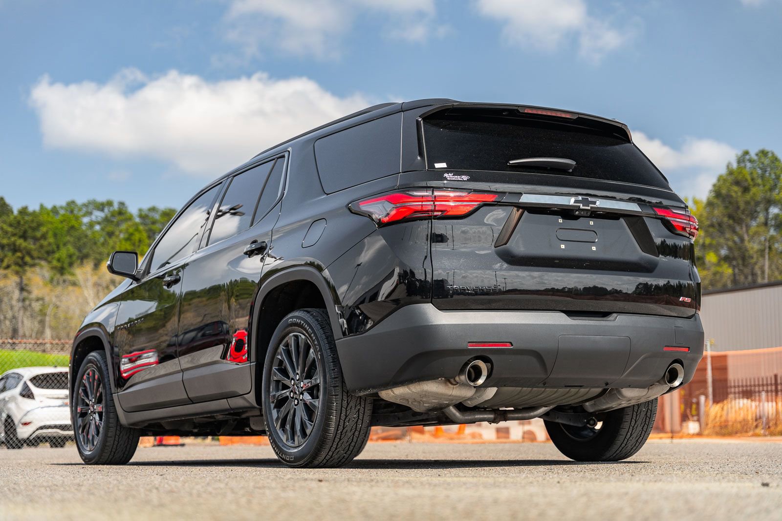 Used 2023 Chevrolet Traverse RS image 5