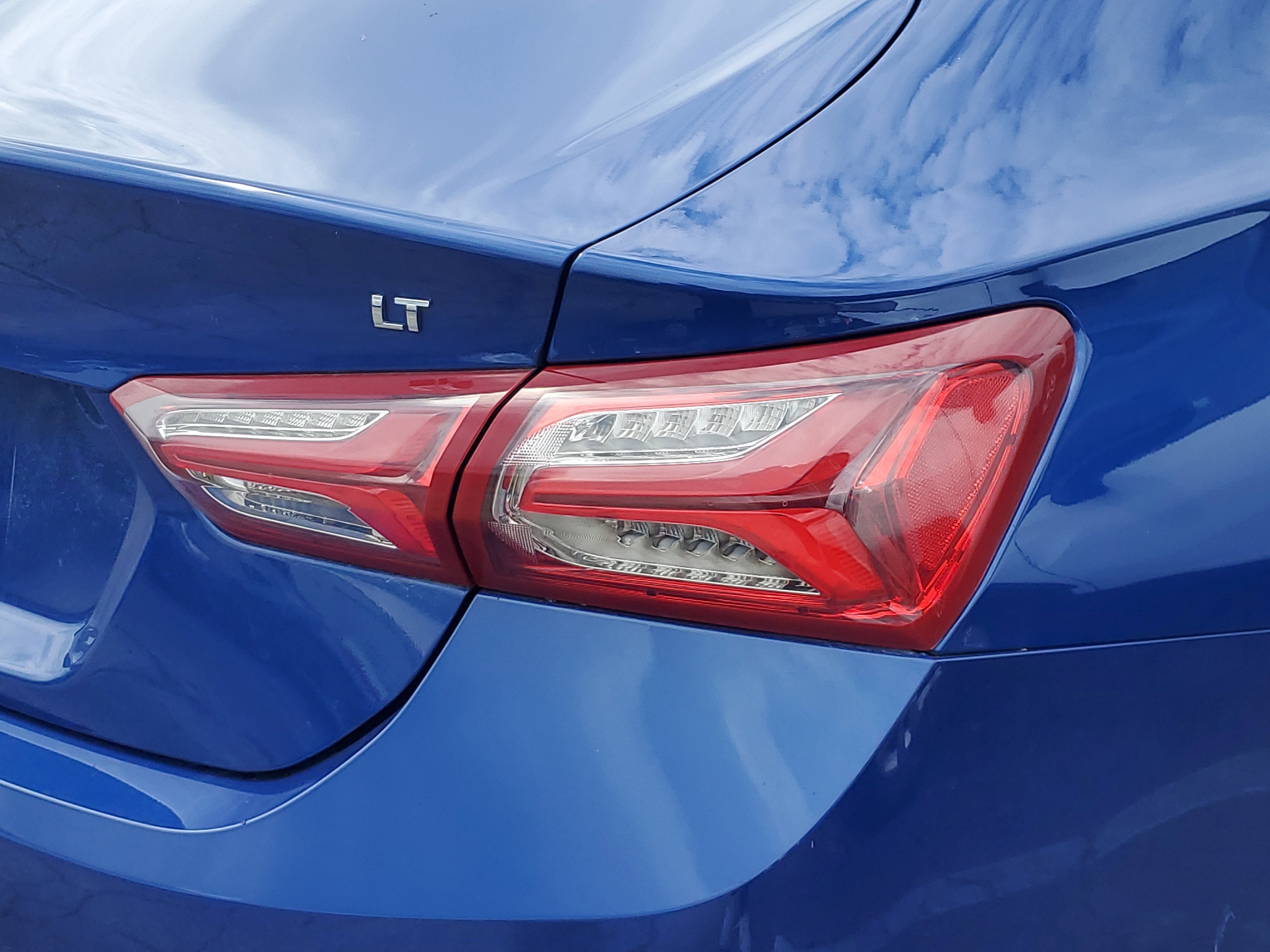 Used 2023 Chevrolet Malibu LT FWD image 8