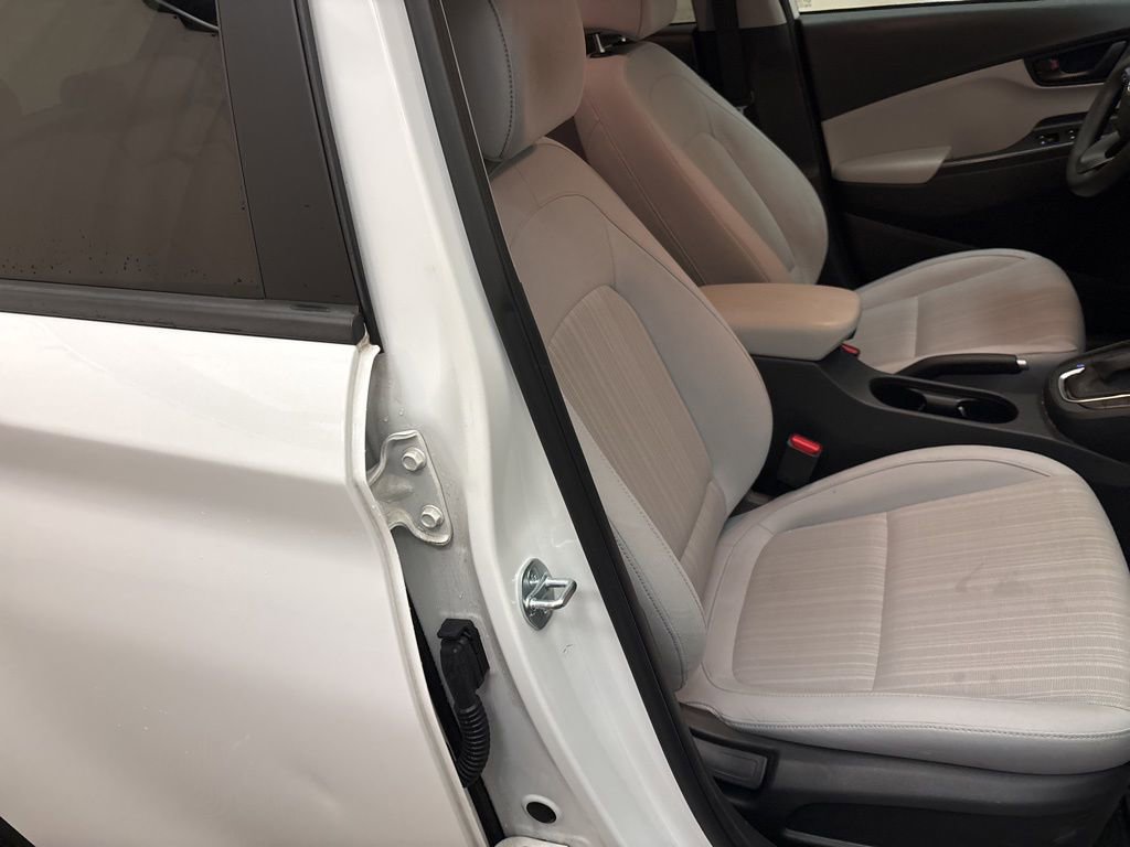 Used 2023 Hyundai Kona SEL image 21