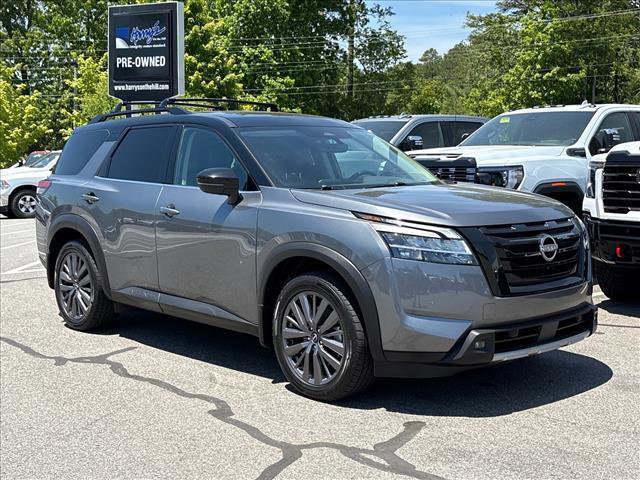 Used 2023 Nissan Pathfinder SL w/ SL Premium Package AWD/4WD image 1