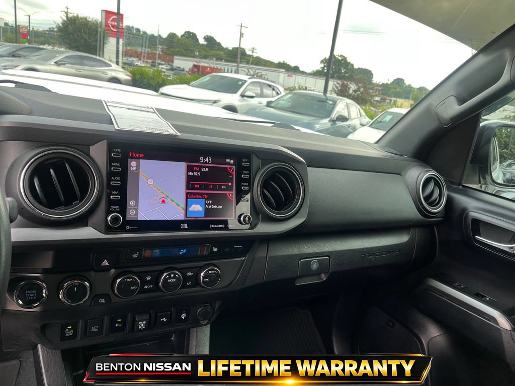 Used 2020 Toyota Tacoma TRD Sport w/ TRD Premium Sport Package AWD/4WD image 17