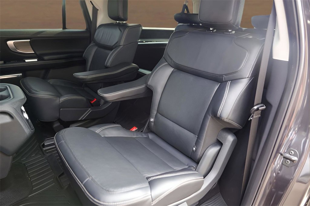 Used 2025 Ford Expedition Max Platinum w/ Driver's Package image 25