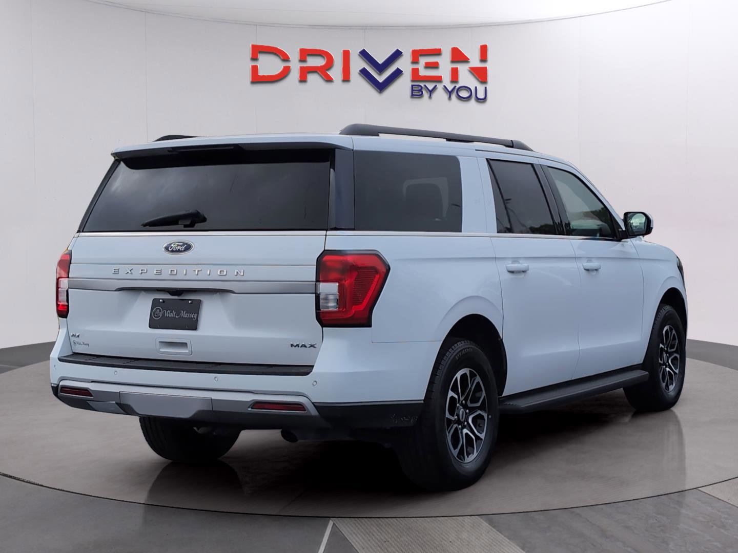 Used 2024 Ford Expedition Max XLT AWD/4WD image 5