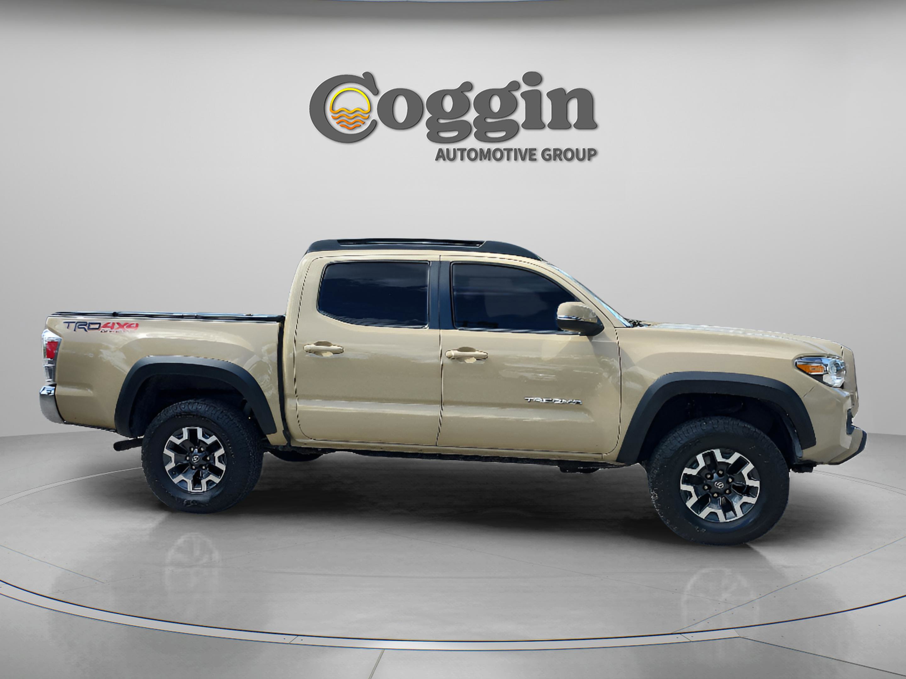 Used 2020 Toyota Tacoma TRD Off-Road AWD/4WD image 6