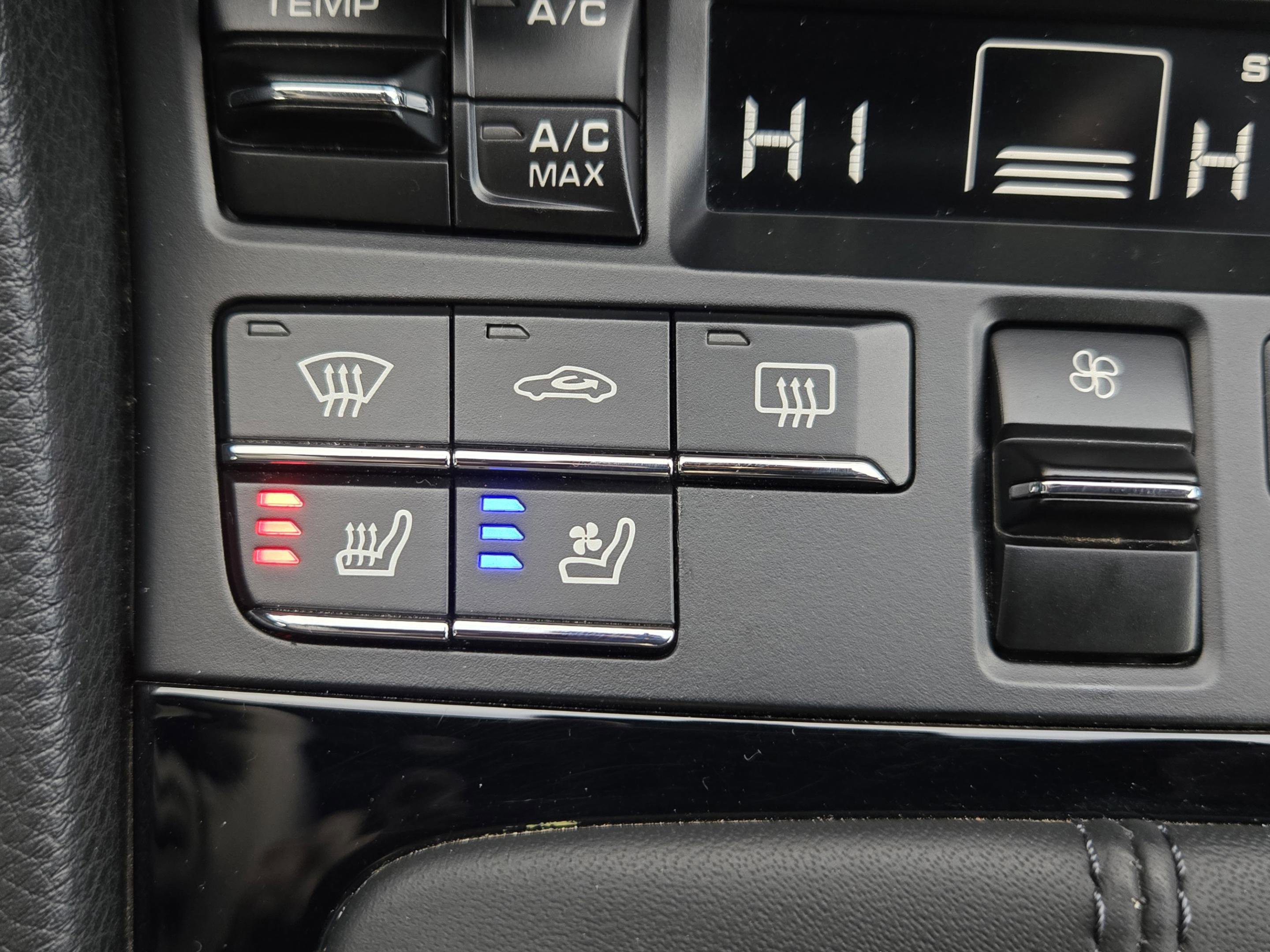 Used 2022 Porsche 718 Boxster image 19