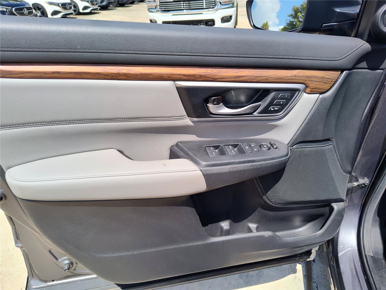 Used 2020 Honda CR-V Touring image 16