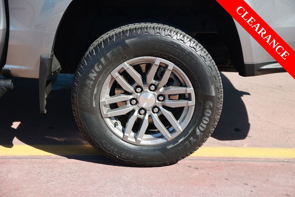 Used 2023 Chevrolet Colorado LT w/ LT Convenience Package II AWD/4WD image 12