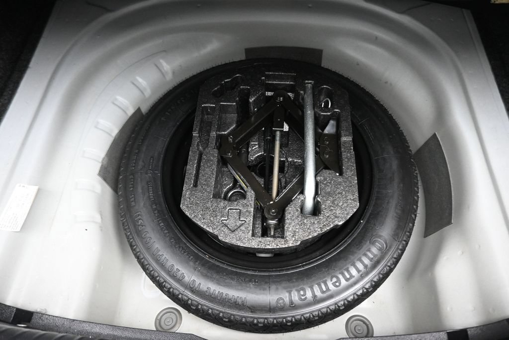 Used 2019 Volkswagen Jetta R-Line w/ R-Line Cold Weather Package FWD image 43