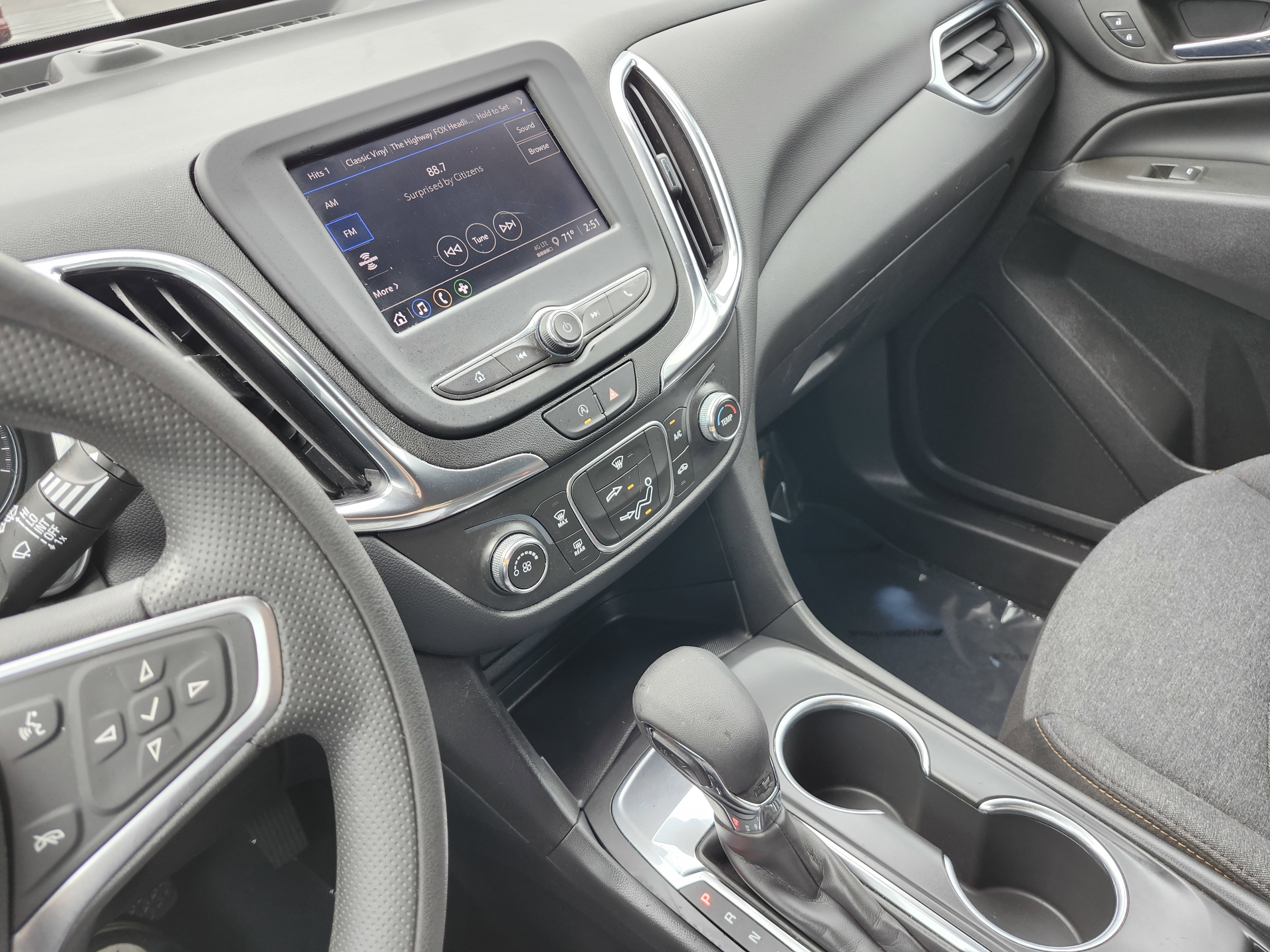 Used 2022 Chevrolet Equinox LT FWD image 28
