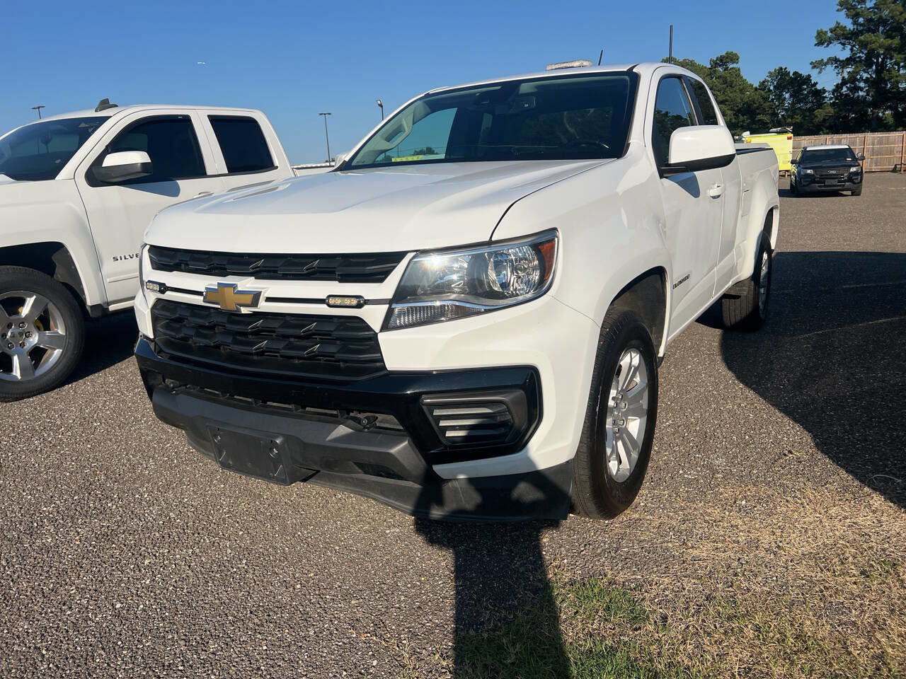 Used 2022 Chevrolet Colorado LT w/ Fleet Safety Package RWD image 1
