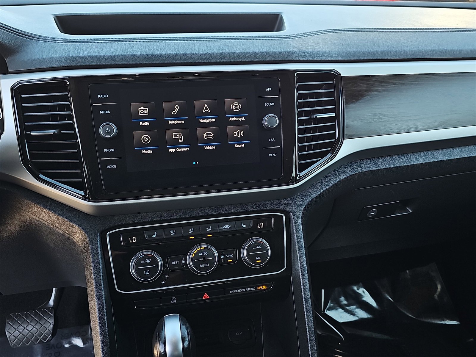 Used 2022 Volkswagen Atlas SE image 22