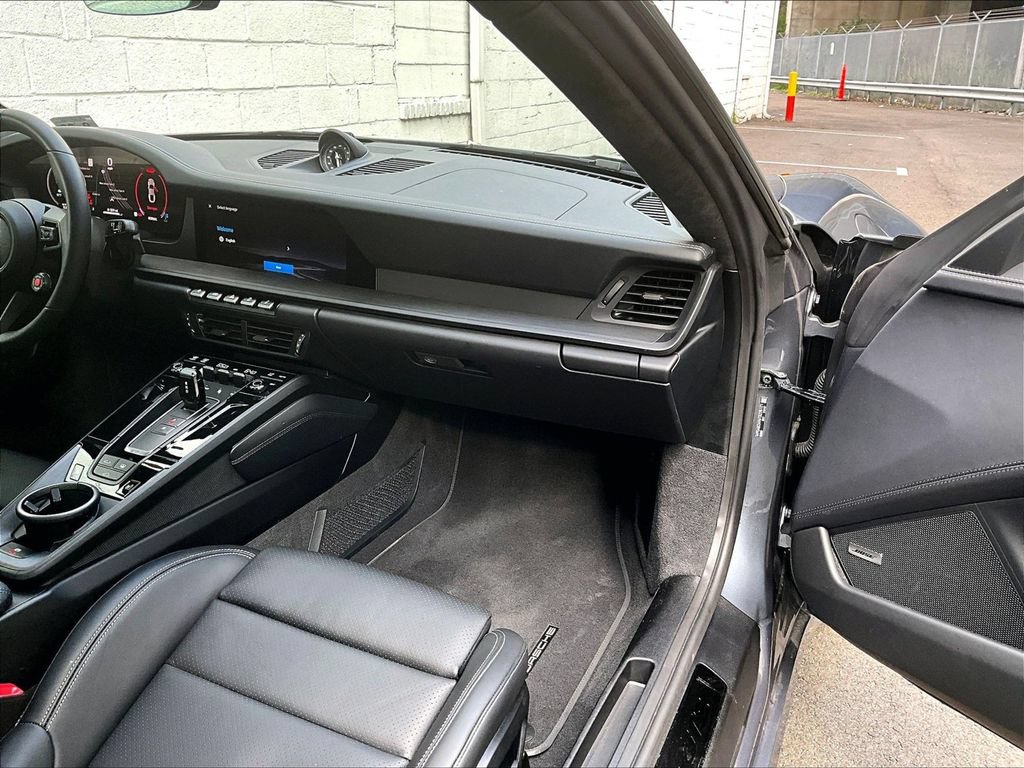 Certified 2026 Porsche 911 Carrera GTS RWD image 19