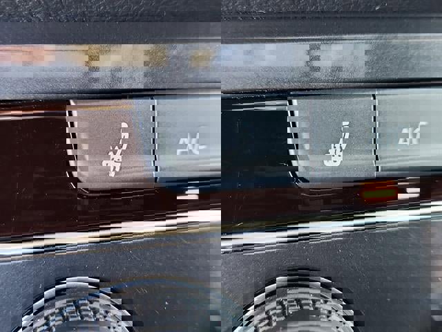 Used 2024 Volkswagen Tiguan Wolfsburg Edition image 20