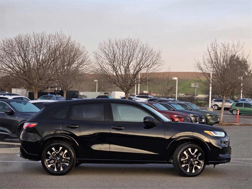 New 2026 Honda HR-V EX-L image 3